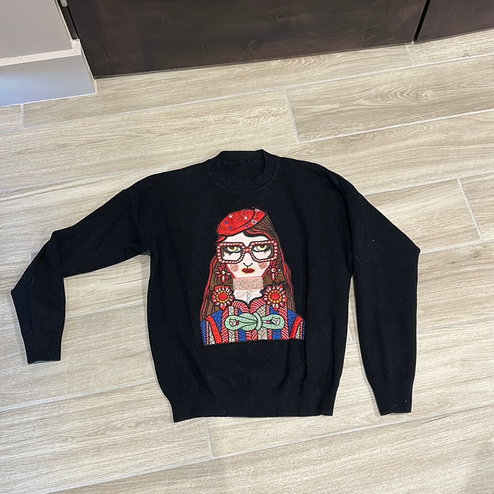 Cute sweater Black XS with girl graphic on the front